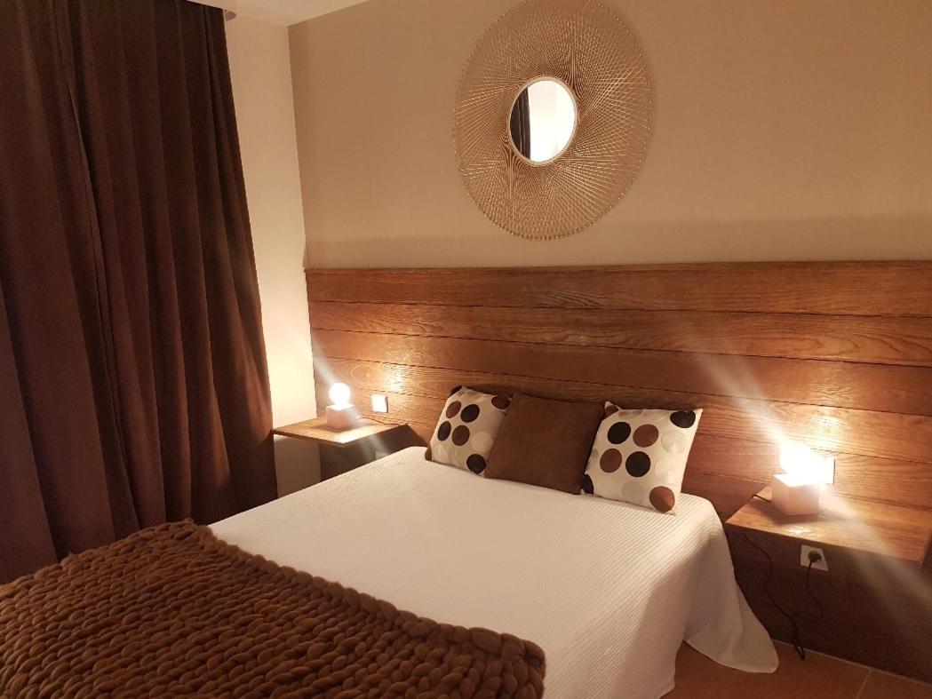 Appartement Piscine Mer Montagne 雷以桑布尔 外观 照片