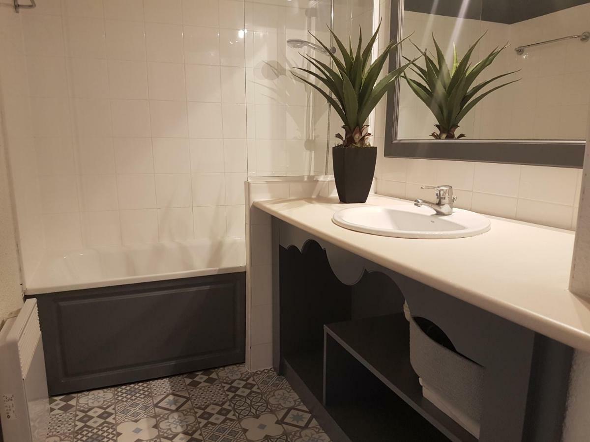 Appartement Piscine Mer Montagne 雷以桑布尔 外观 照片