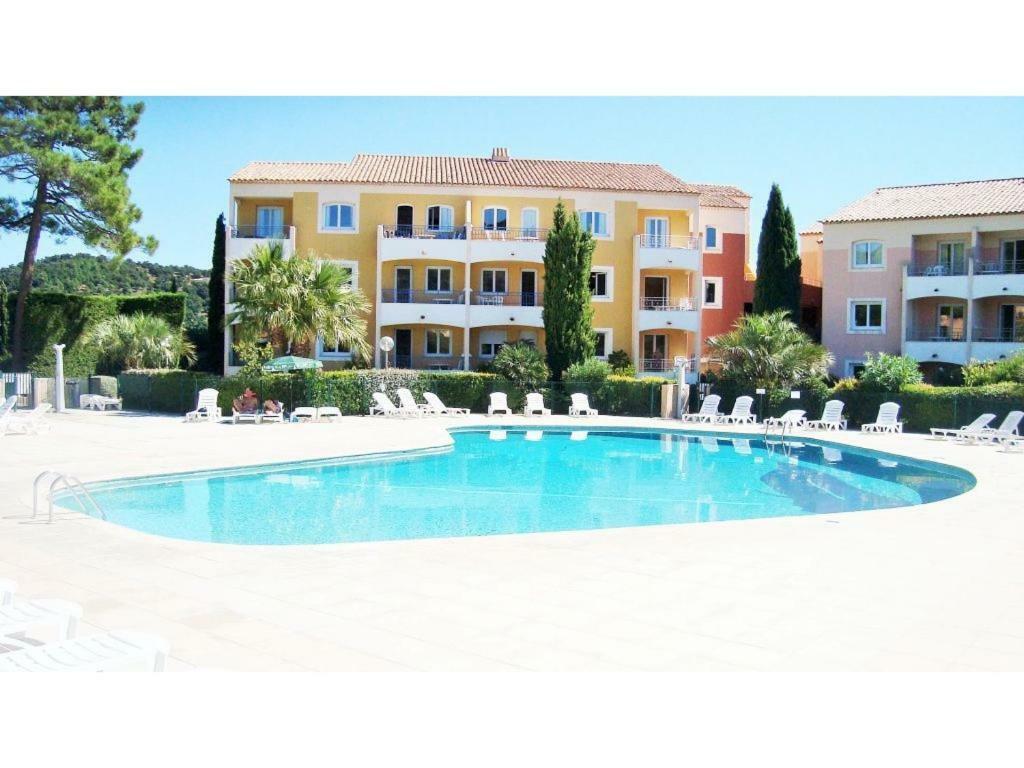 Appartement Piscine Mer Montagne 雷以桑布尔 外观 照片