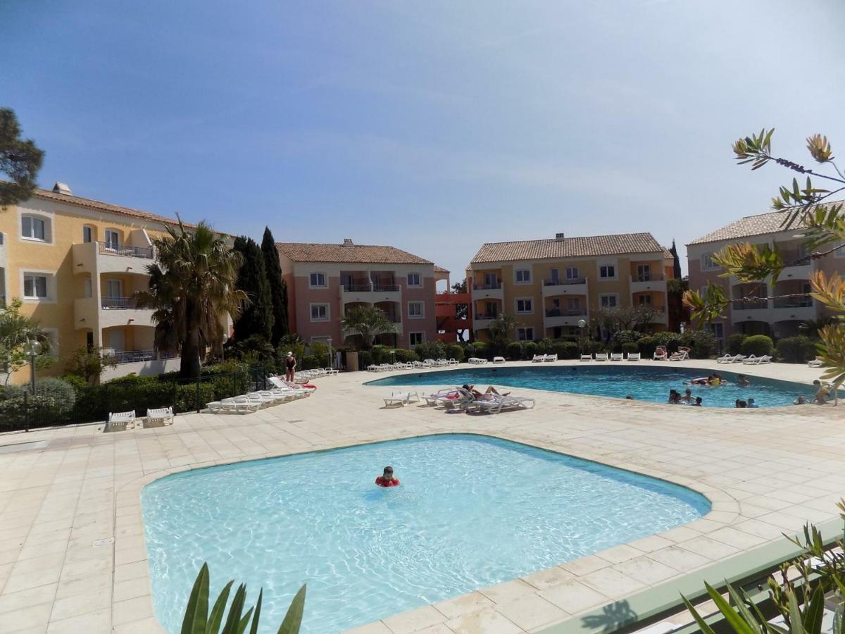 Appartement Piscine Mer Montagne 雷以桑布尔 外观 照片